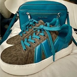 Michael Kors Purse and Matching Shoes size 6 Women